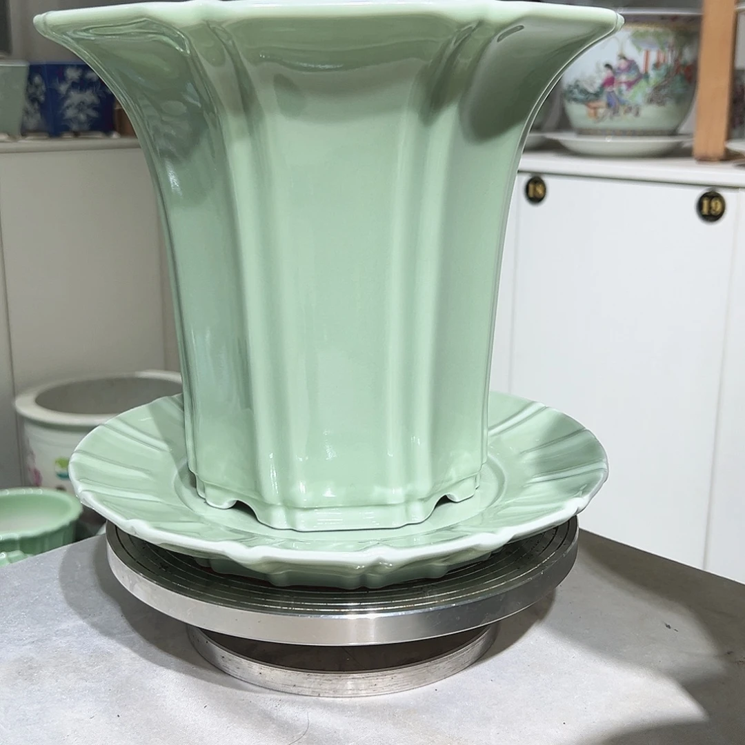 五***木花器色釉刮凌陶瓷花器