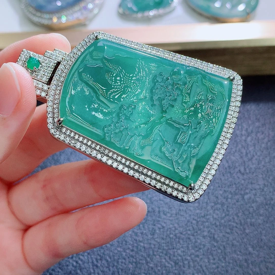 颈饰未镶嵌翡翠翡翠