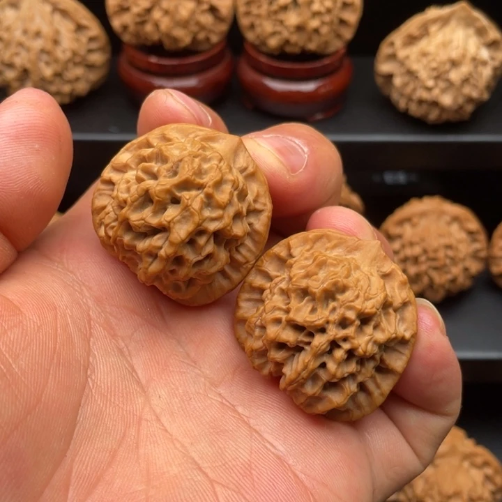 桃核吊坠秦岭秦闷34