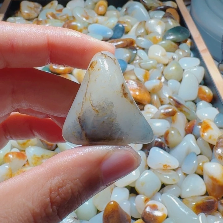 颈饰未镶嵌和田玉(糖玉)24克