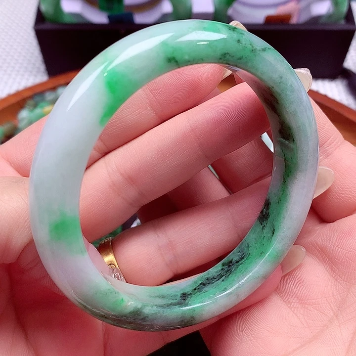 翡翠未镶嵌手镯翡翠手镯