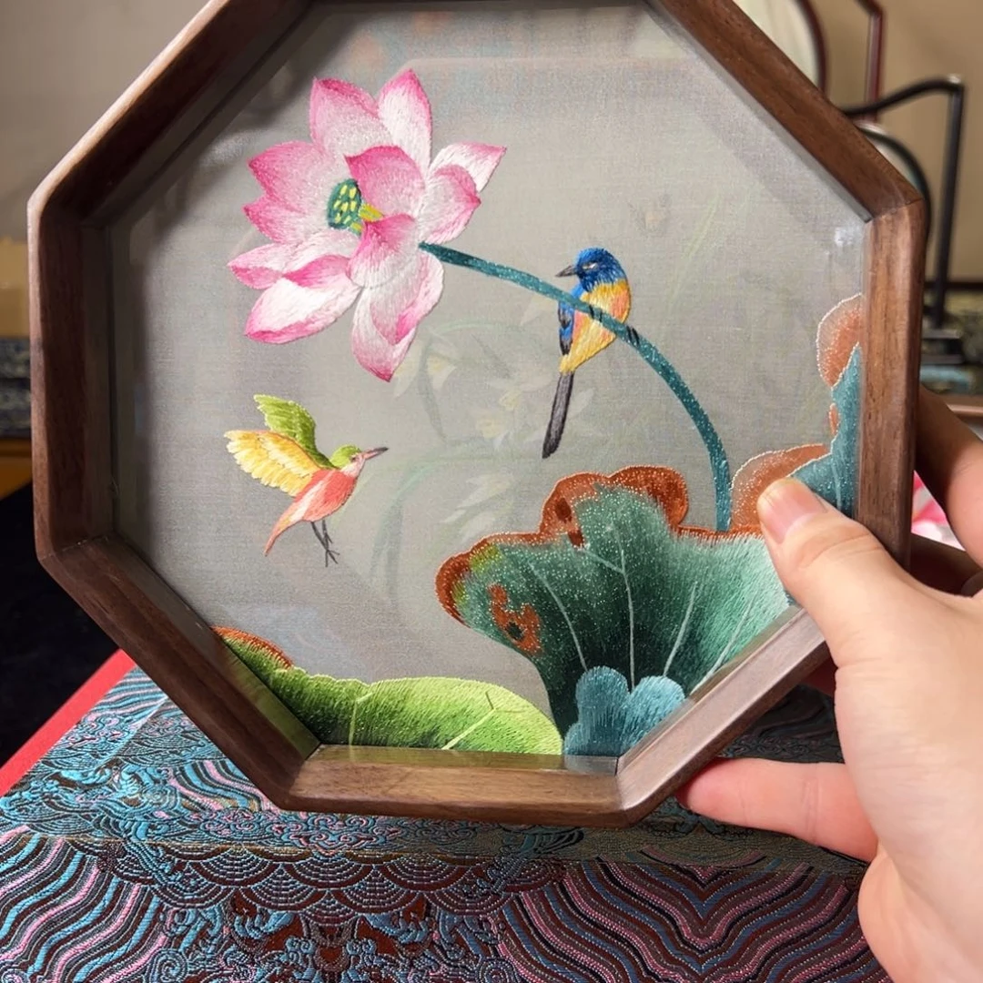 刺绣纯手工刺绣双面绣实木摆件