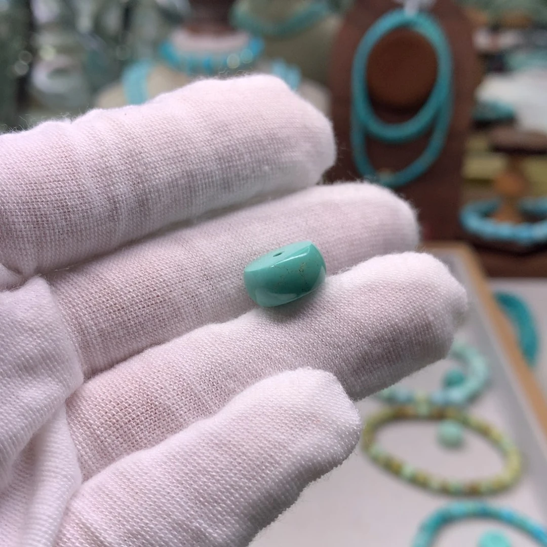 绿松石配饰未镶嵌