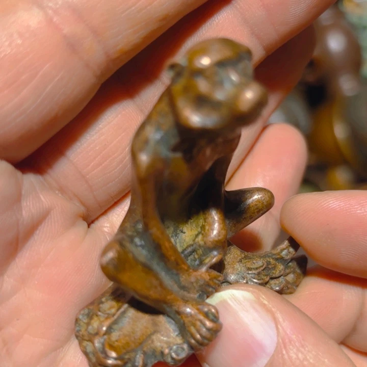 铜的。全清了。一件不留！不磨叽