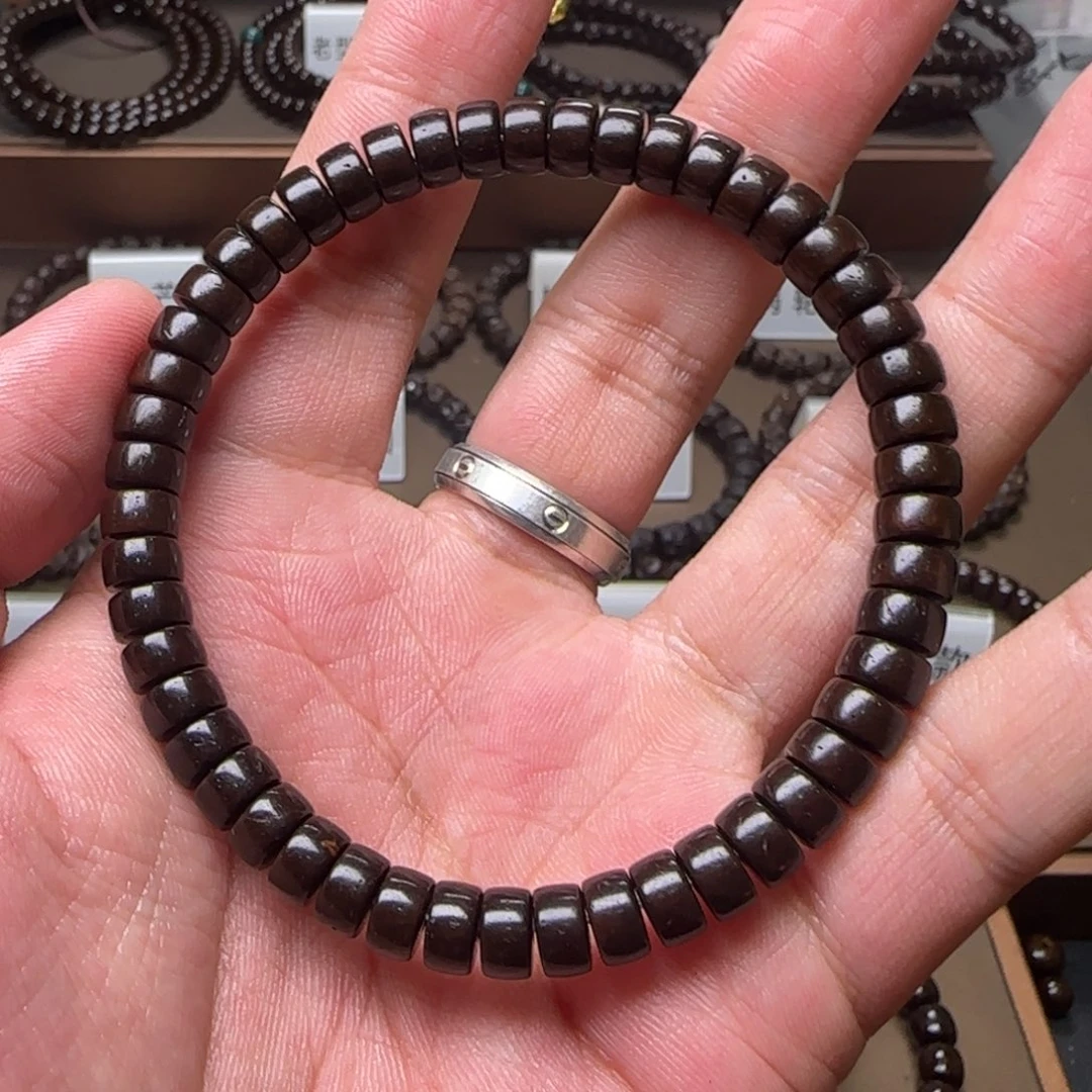 舞***河椰蒂吊坠74椰蒂精挑单圈vbbbn