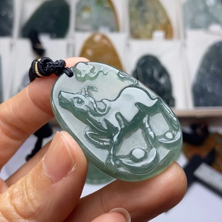 翡翠未镶嵌挂件翡翠