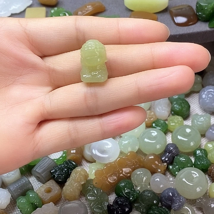 未镶嵌和田玉挂件【****】