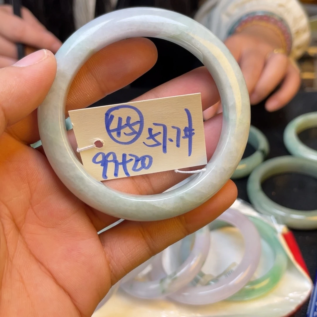 未镶嵌手镯翡翠45