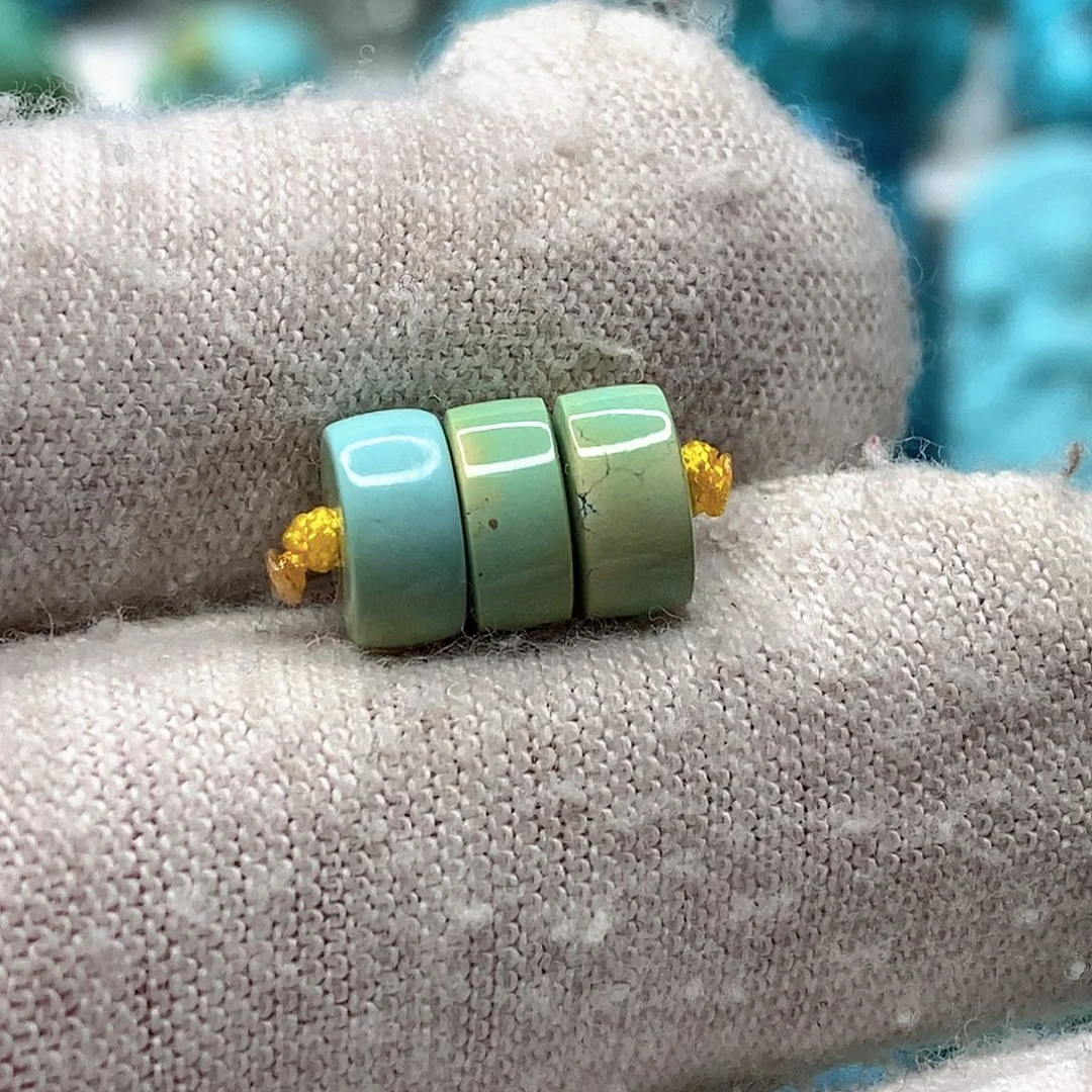 绿松石未镶嵌天然原矿 地大质检7.3mm