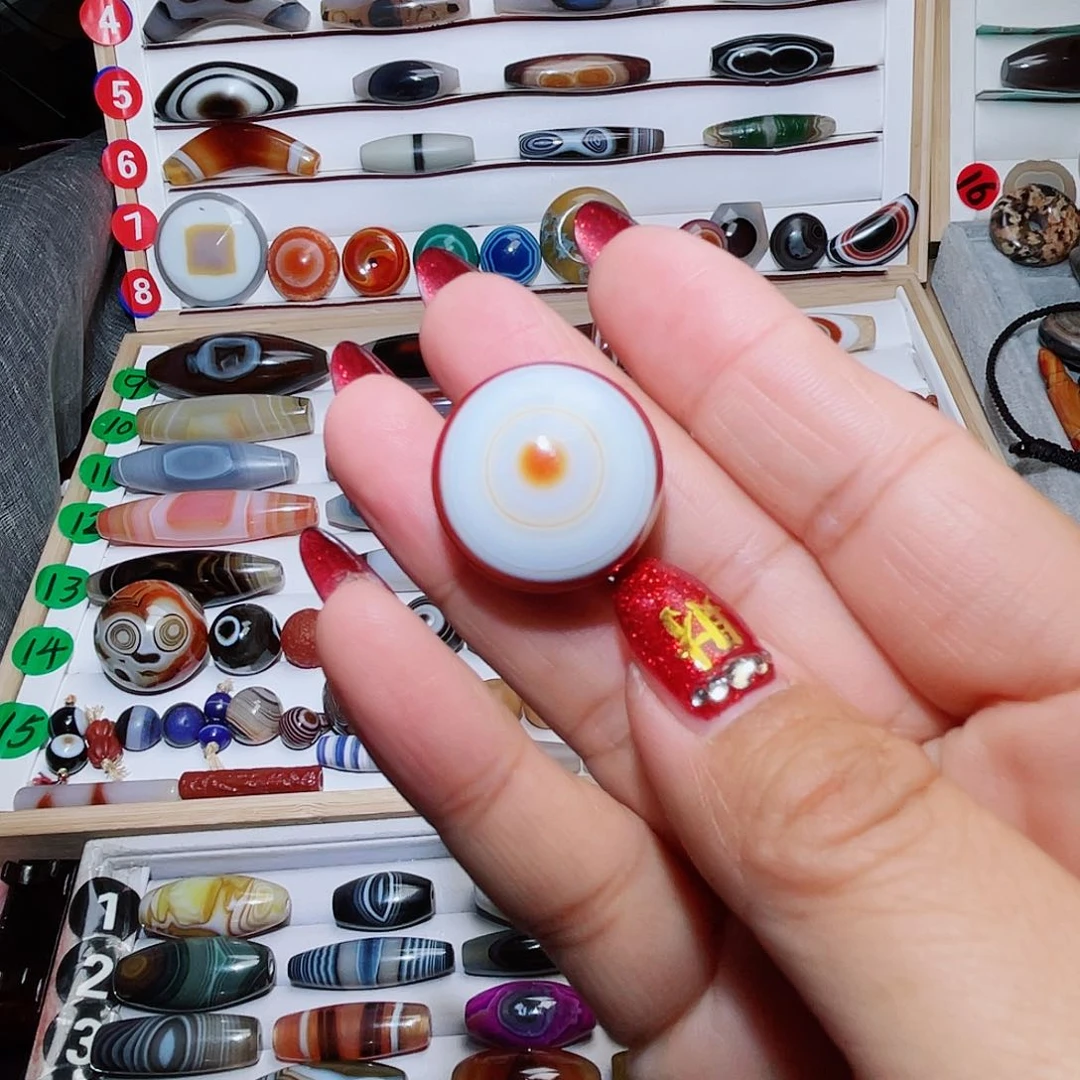 玛瑙/玉髓颈饰未镶嵌