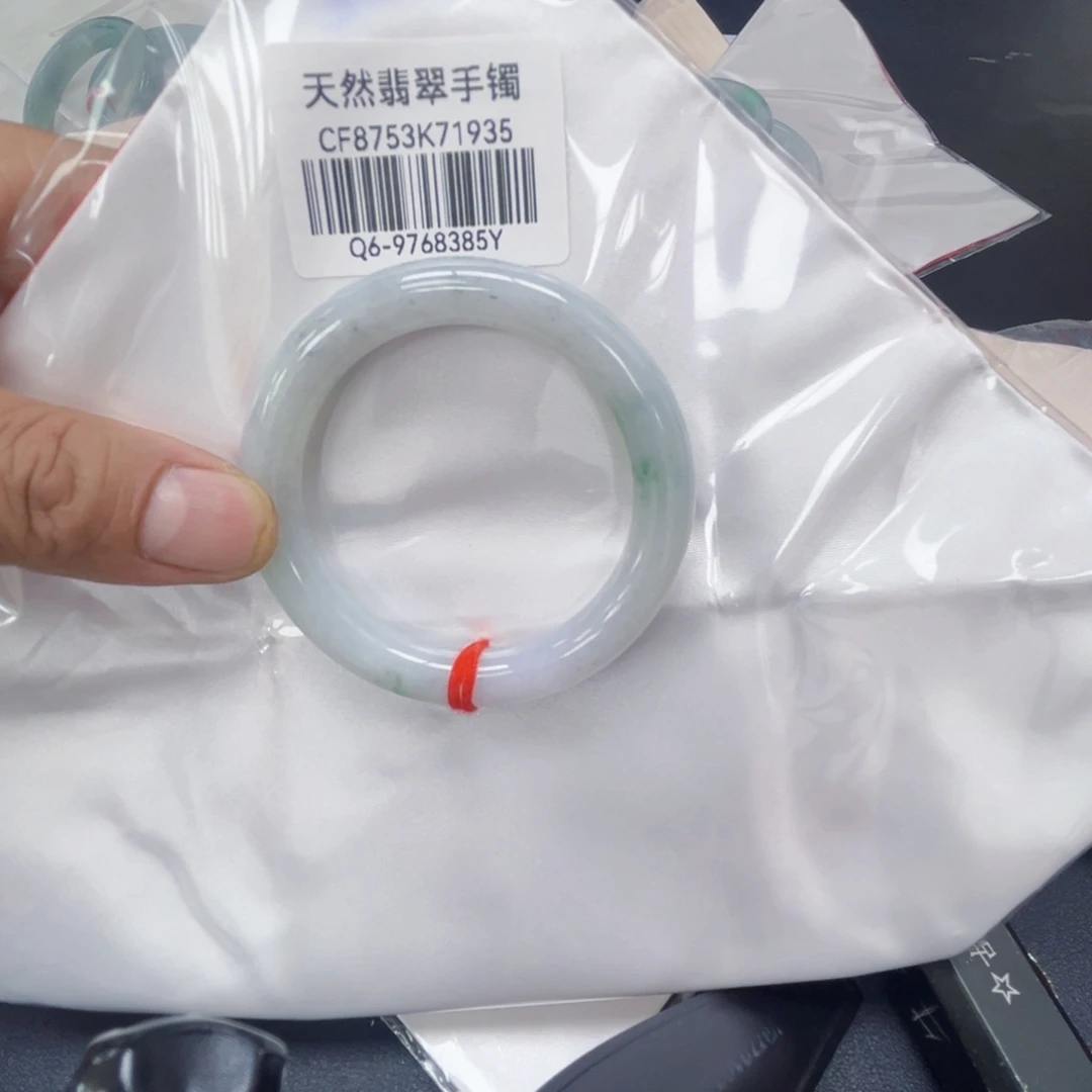 甜***玉未镶嵌手镯翡翠手镯