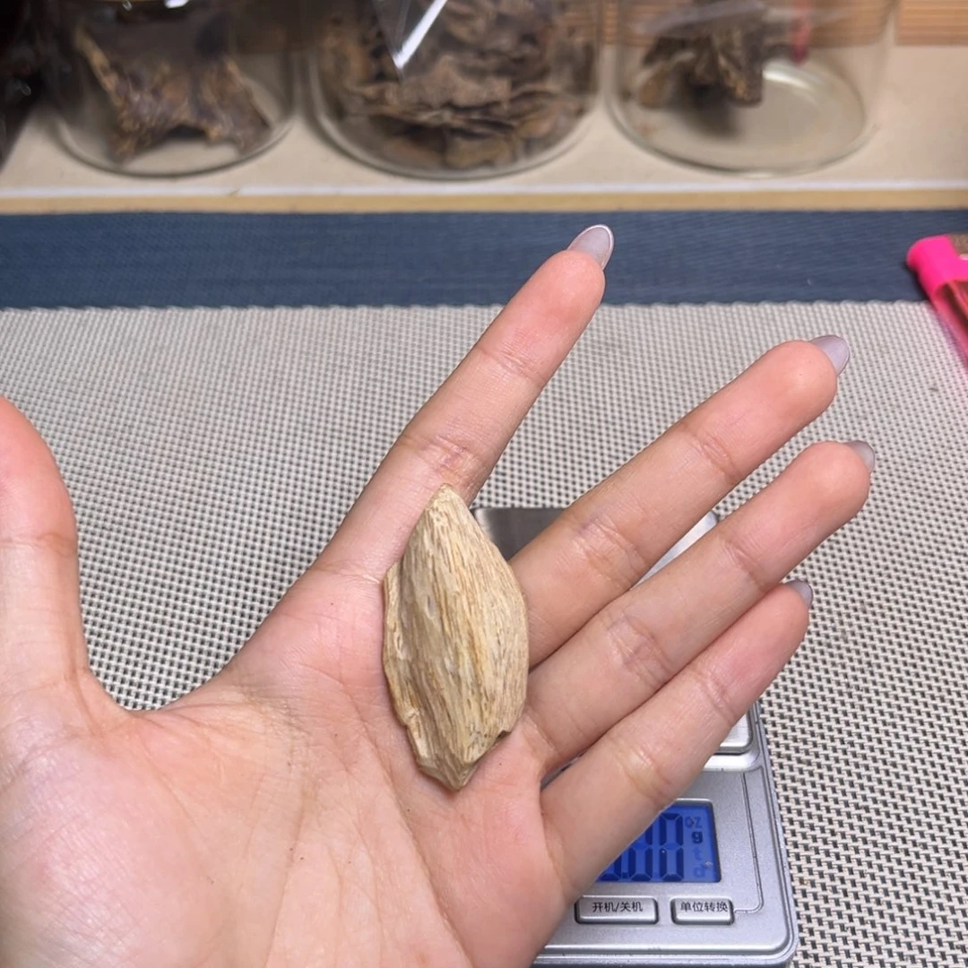 小***他香料广西博白虎斑棋2克