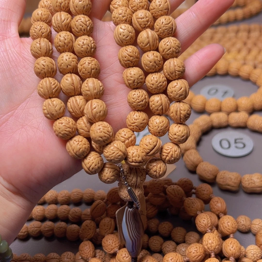 吊坠桃核小****.核桃脖挂