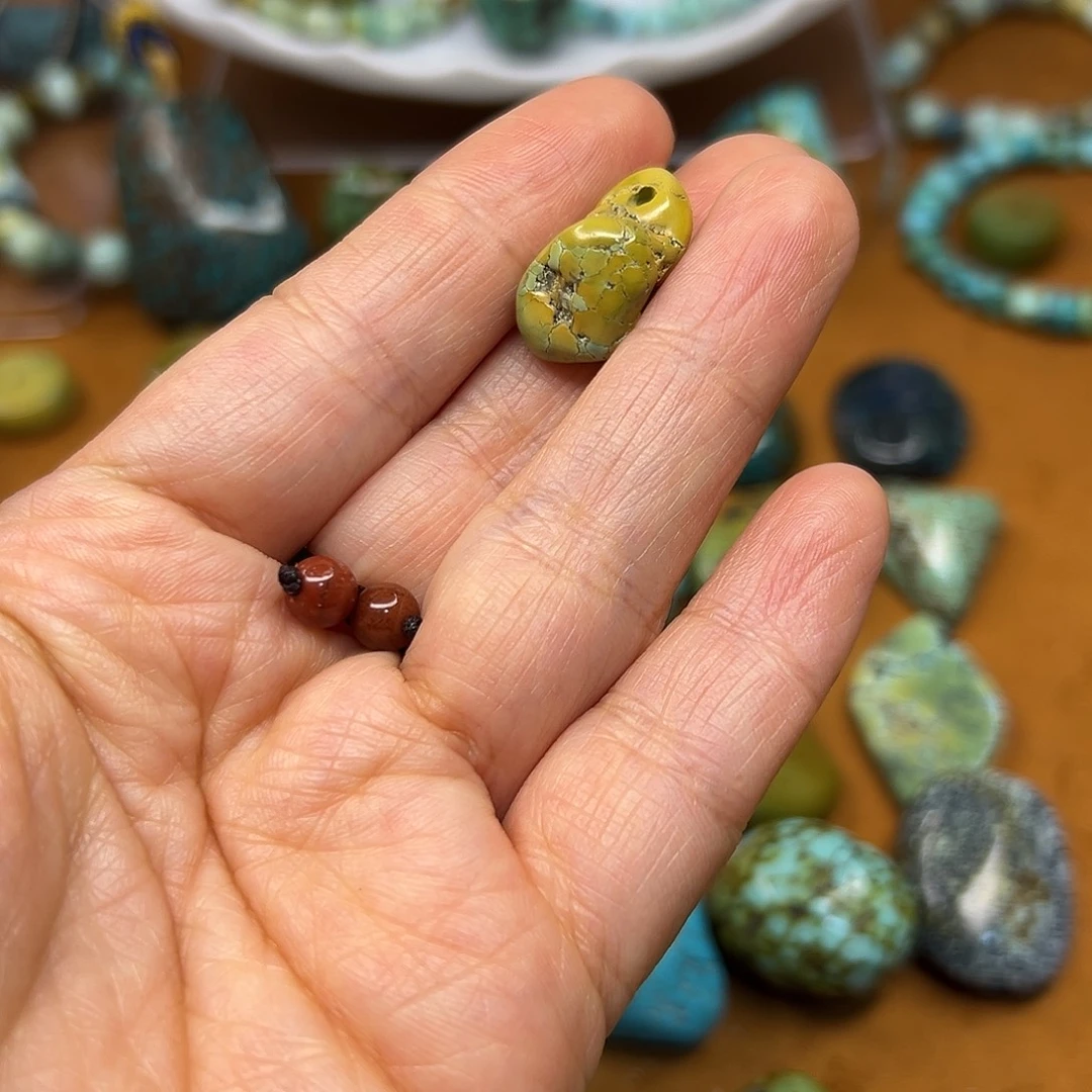 翠***微玛瑙/玉髓未镶嵌吊坠