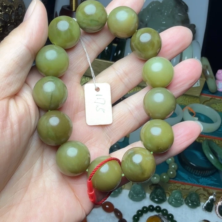 和田玉未镶嵌手串