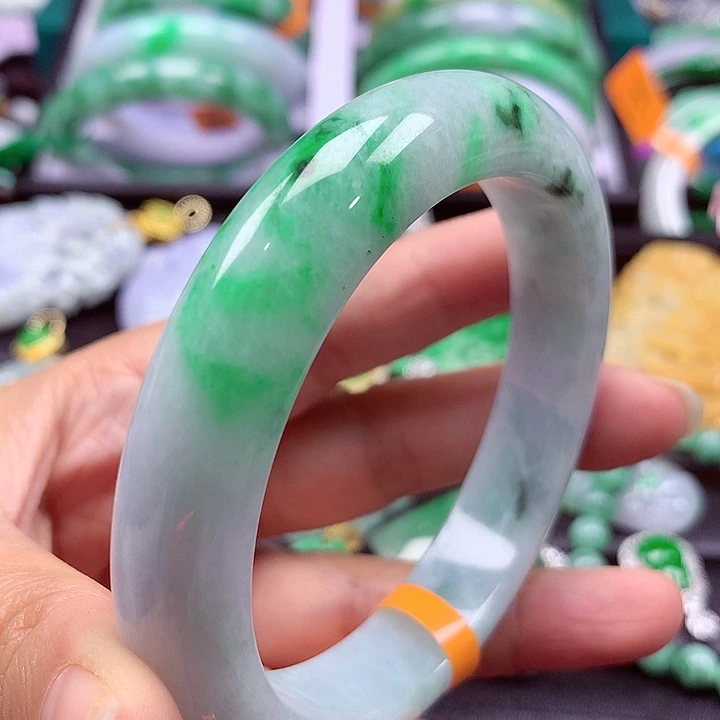 未镶嵌手镯翡翠翡翠