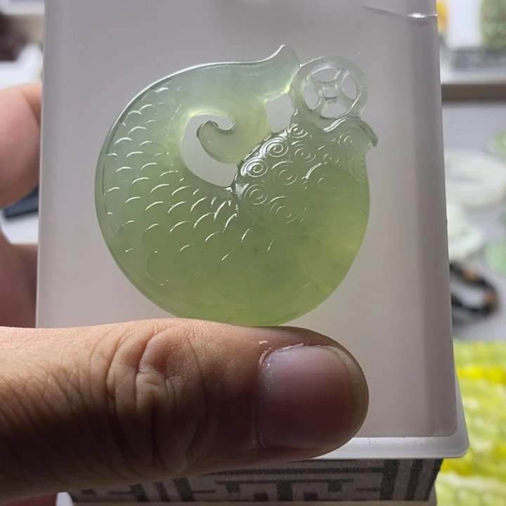 未镶嵌蛇纹石玉颈饰