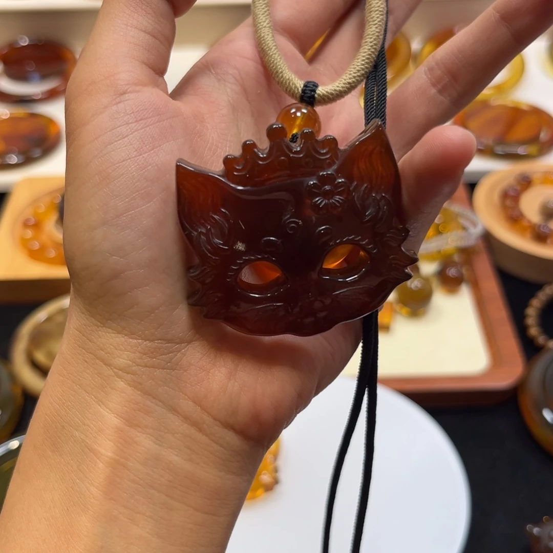 琥珀未镶嵌手镯Q****y猫咪吊坠