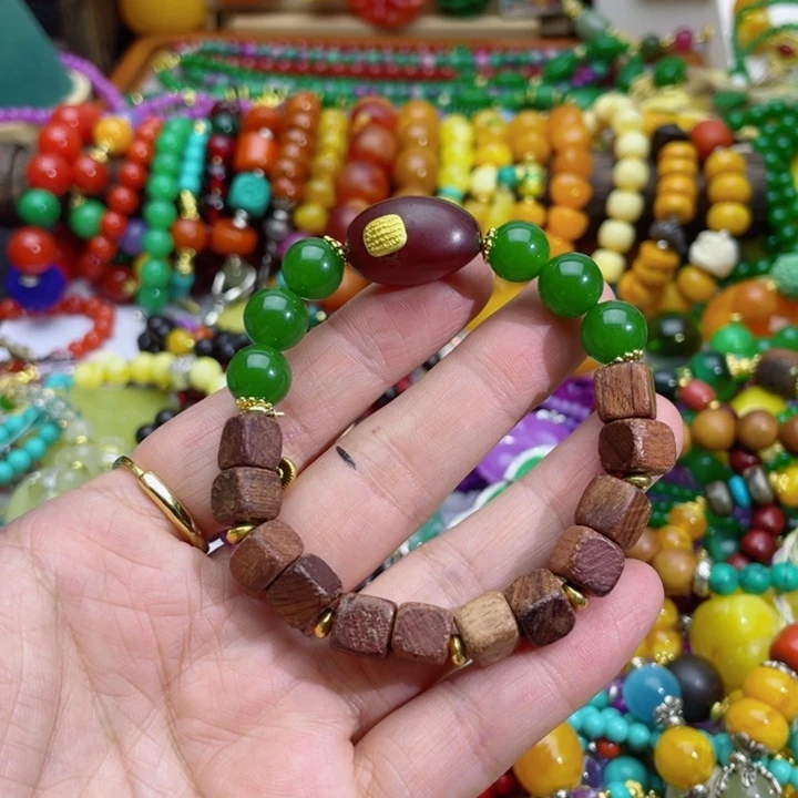 树脂制品鸡****你126号设计款手链