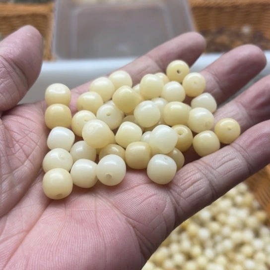 白玉菩提吊坠精品9鸡蛋黄桶珠20颗