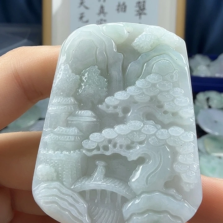 翡翠未镶嵌颈饰翡翠