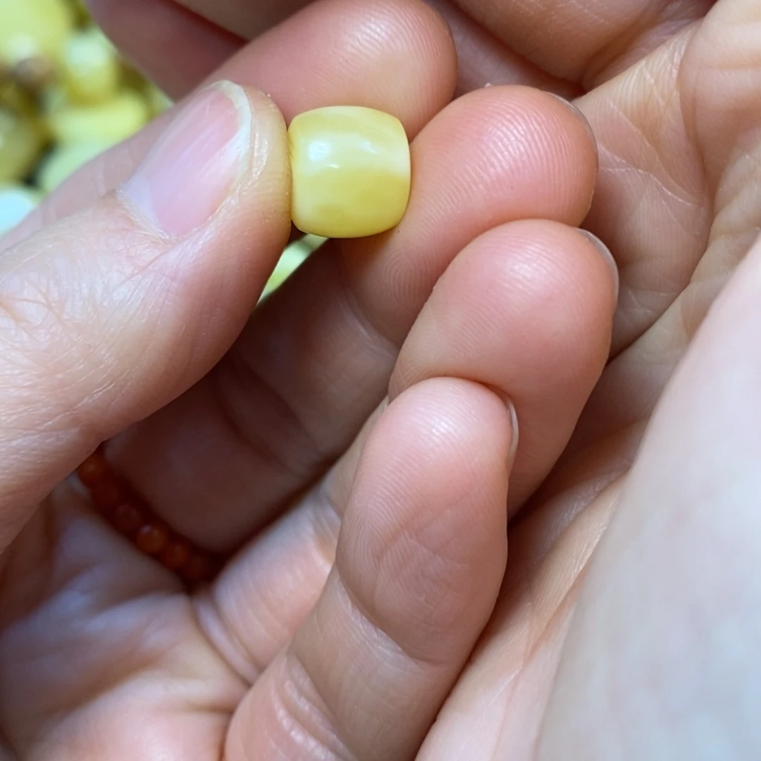 还***？琥珀未镶嵌裸石蜜蜡配珠