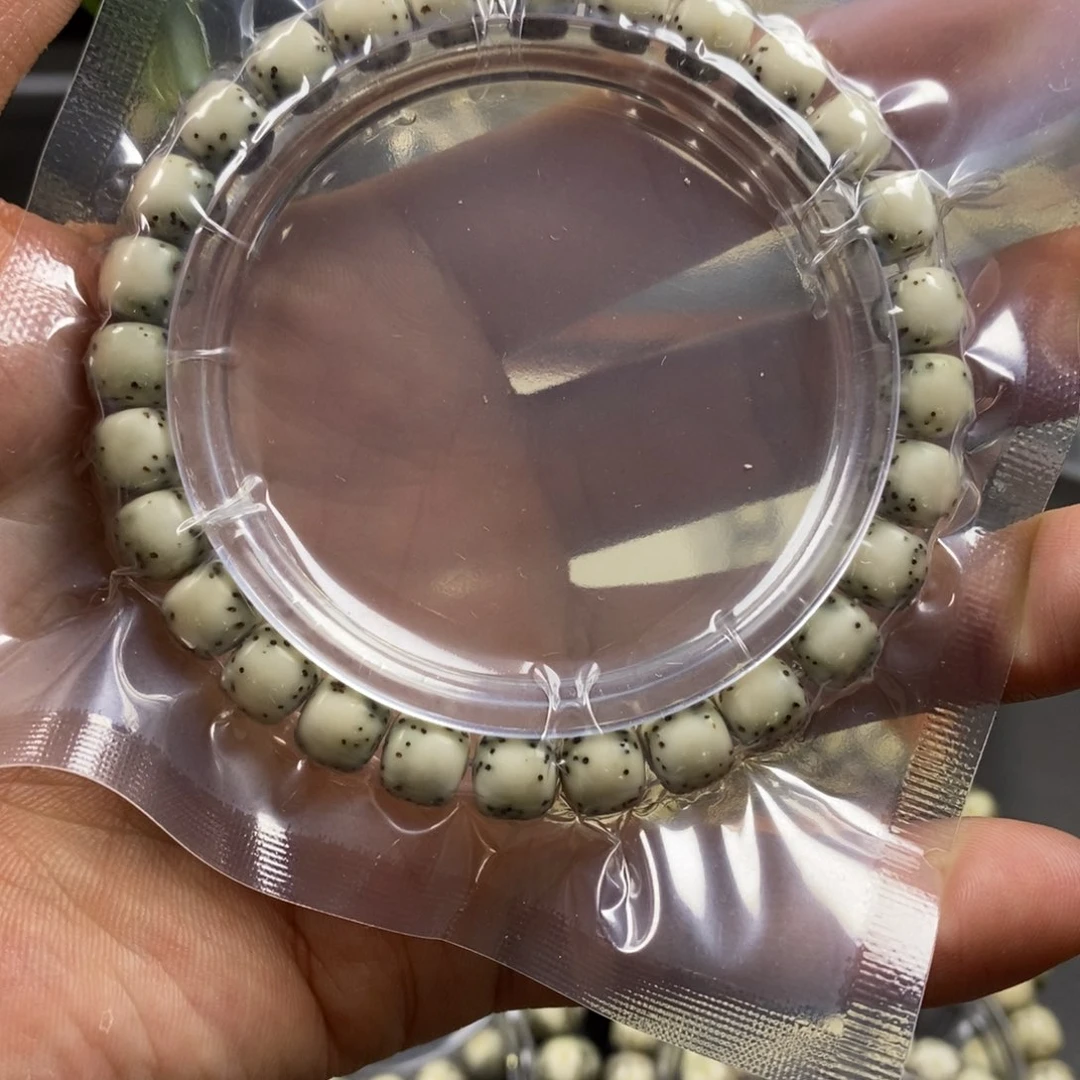 星月菩提手串87绿背河豚