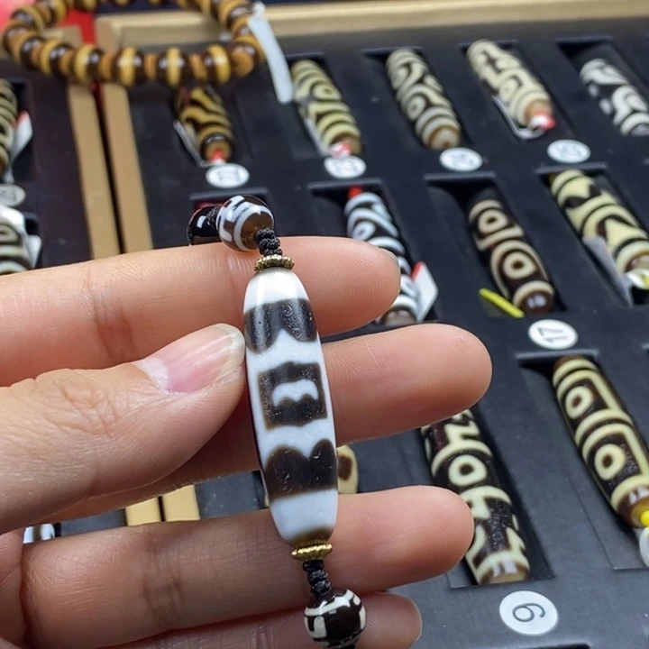 玛瑙/玉髓（覆膜）未镶嵌颈饰