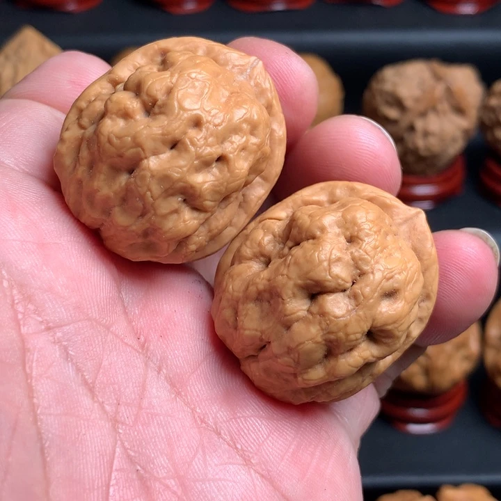 -***诺文玩核桃吊坠金蟾疙瘩包36