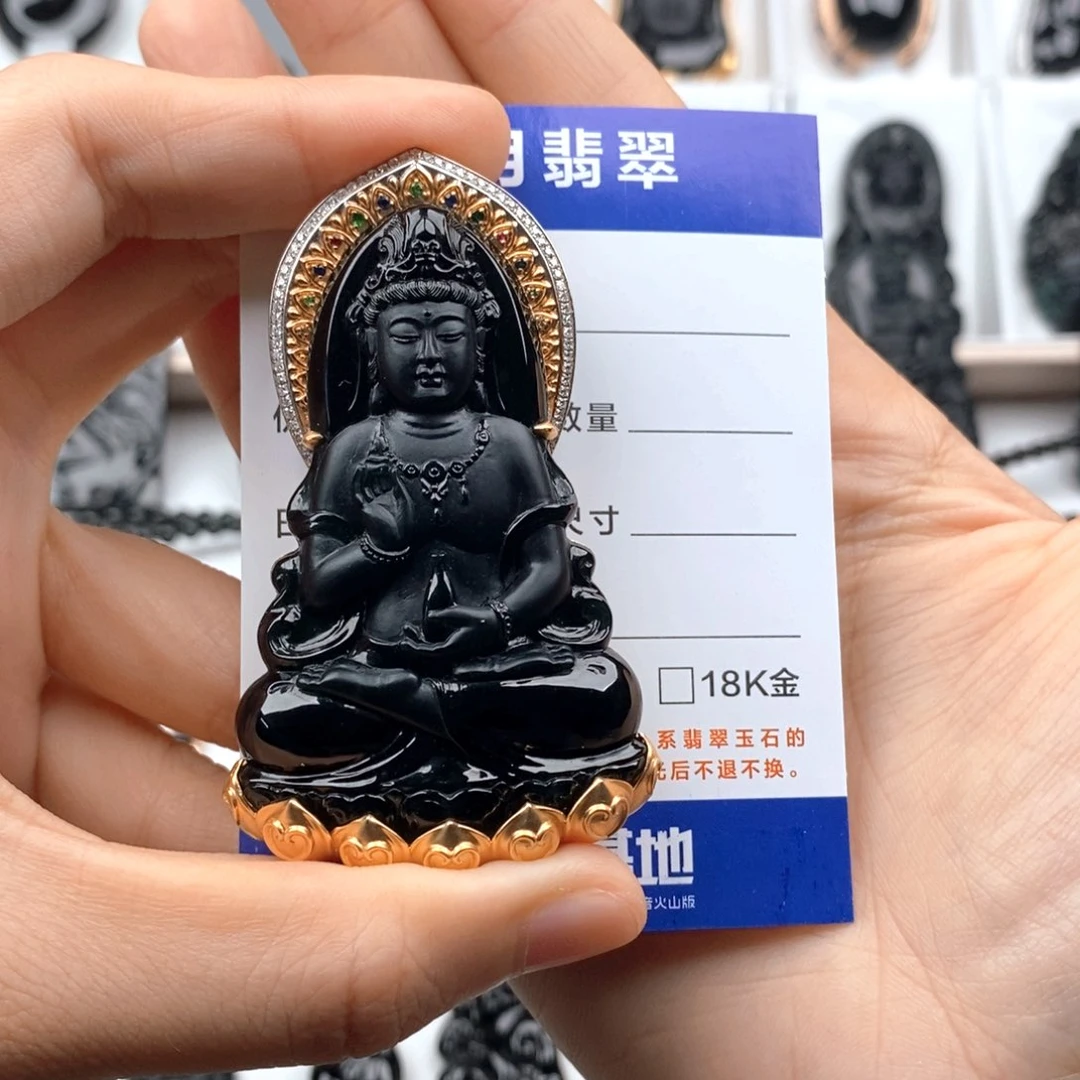 颈饰18K金镶嵌翡翠我****哒观音