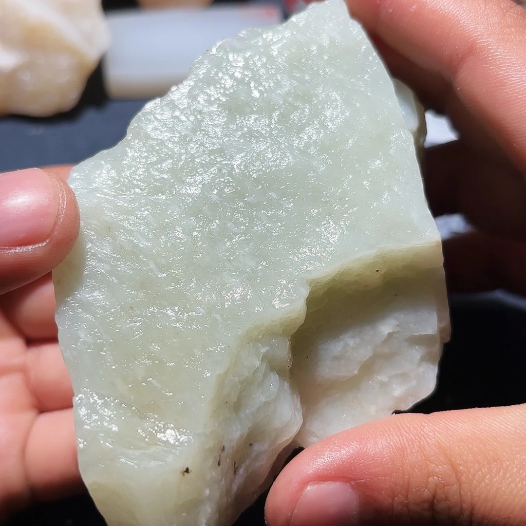 和田玉未镶嵌珠宝奇石