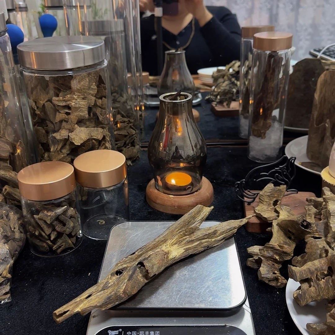 沉香沉香碎屑精品醇化虫漏白露46.2克