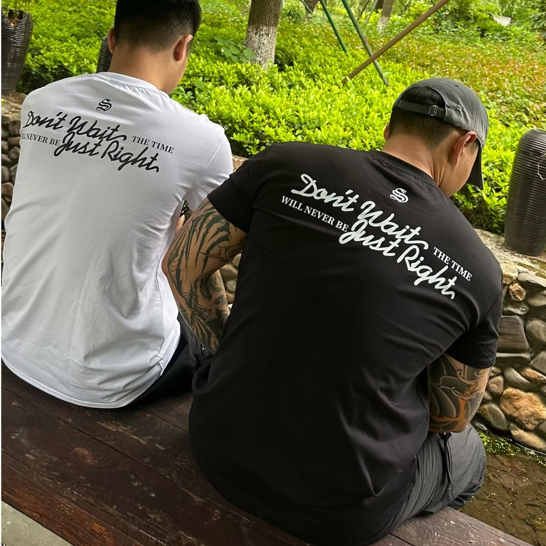 美式复古背后印花标语索罗娜正肩短袖收袖口显肌肉基础T恤夏季