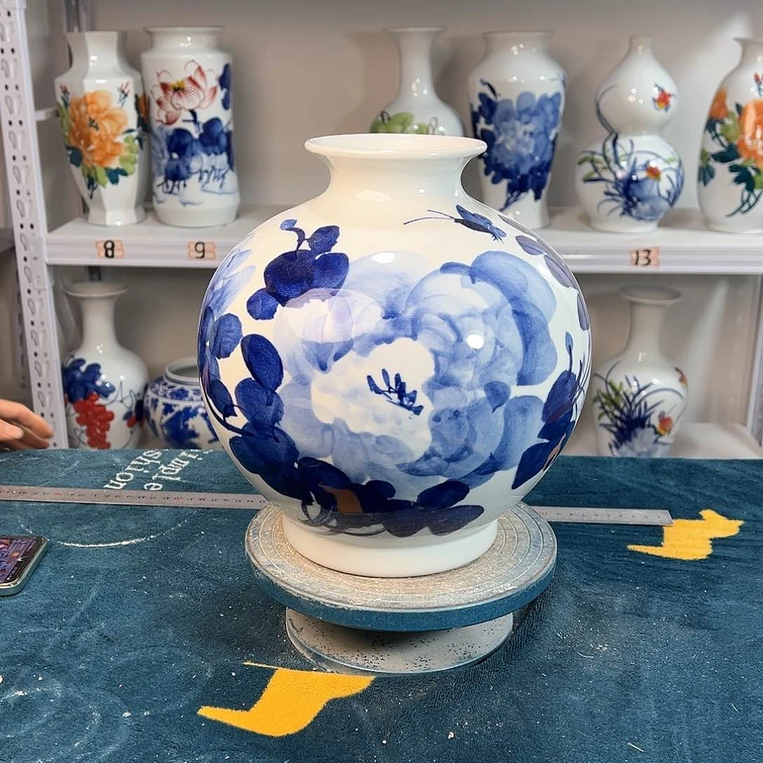 摆件景德镇陶瓷石青目