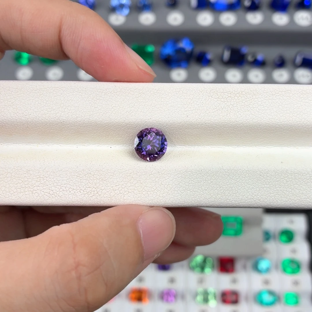 L***a合成(培育)蓝宝石裸石2.86ct