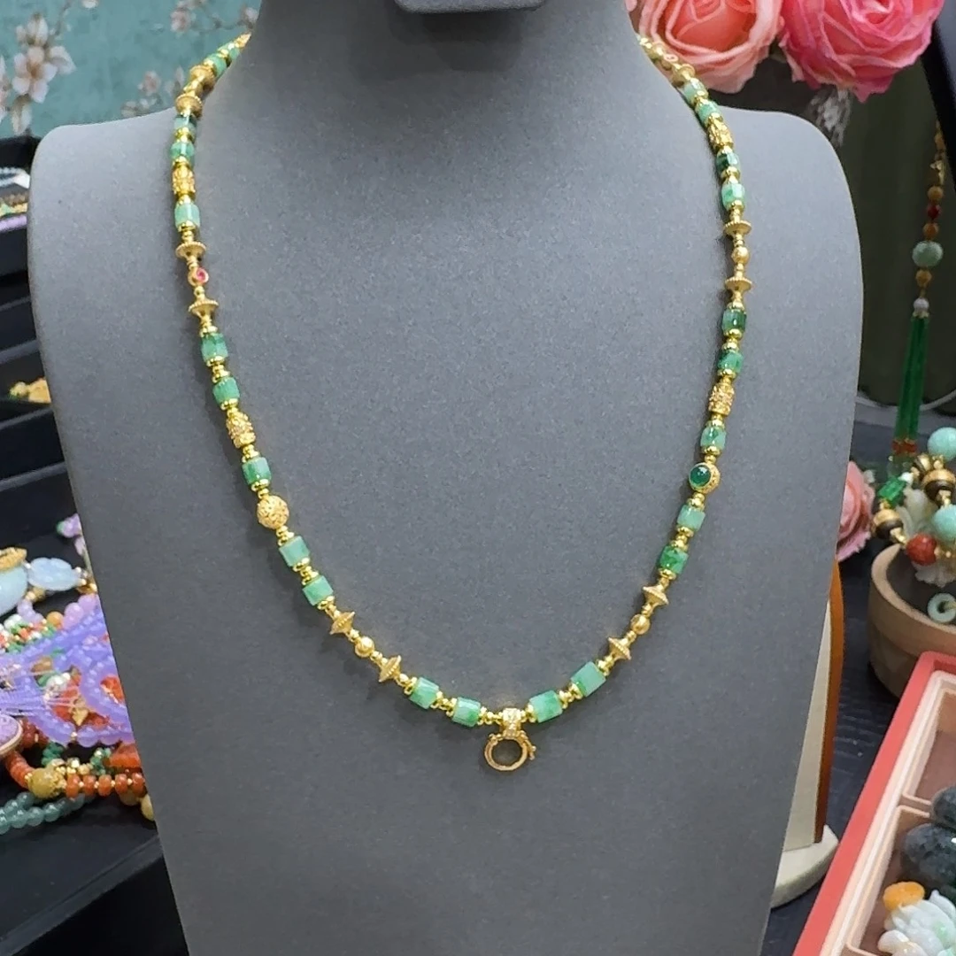 翡翠未镶嵌颈饰原价880 福利价598