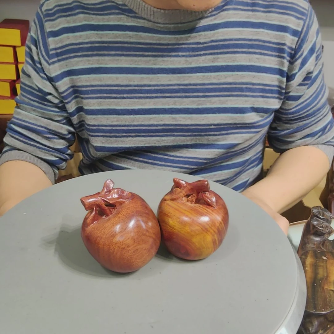 染料紫檀（血檀）玉**芳31