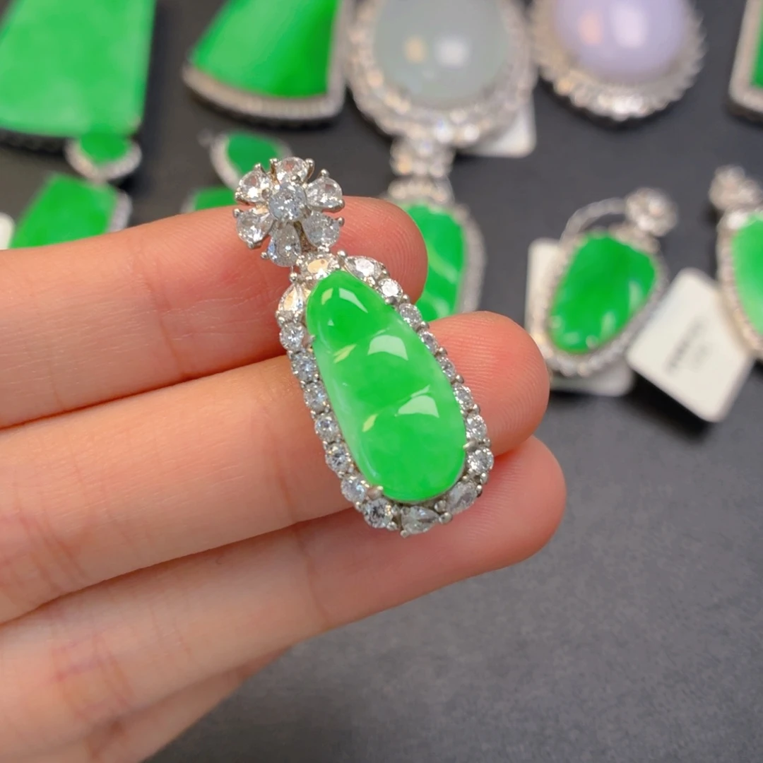 翡翠银S925镶嵌颈饰