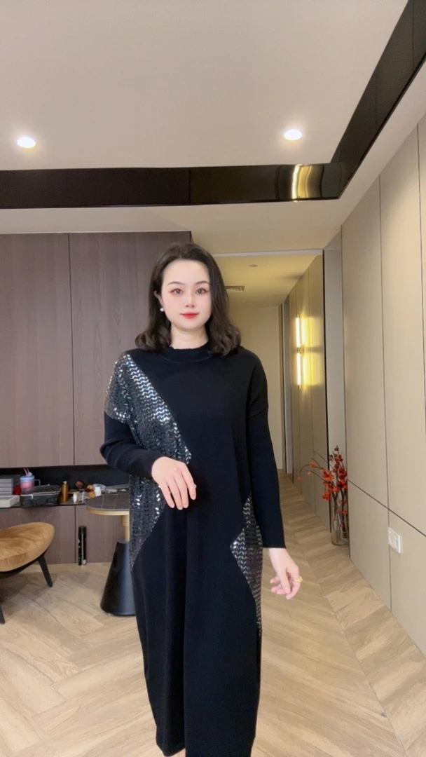 25112羊毛精纺时装气质装女士圆领中长款连衣裙m106