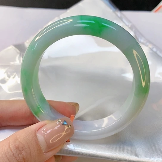 翡翠手镯未镶嵌天然翡翠A货013
