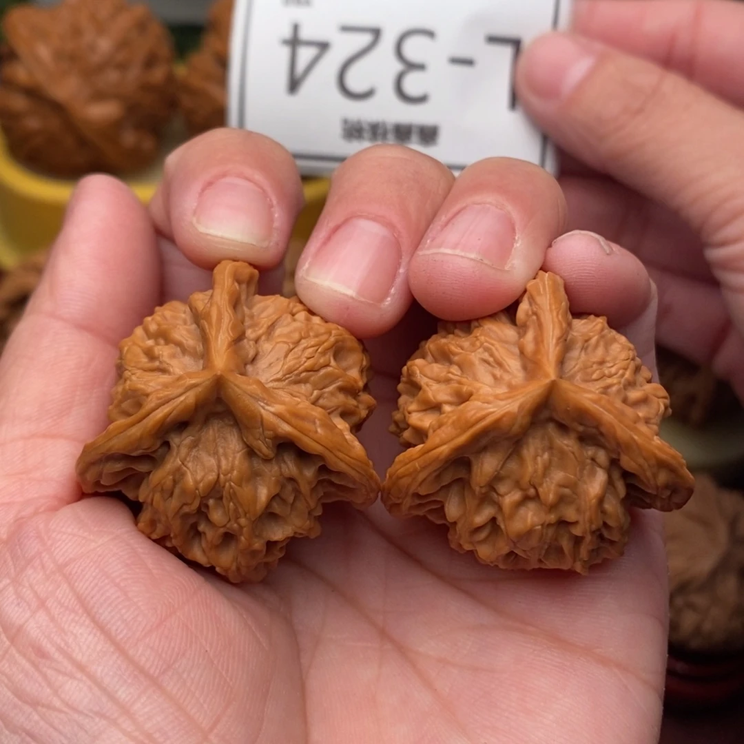 把件文玩核桃盘山奔35….