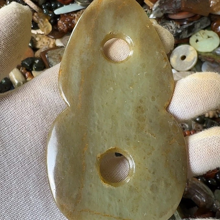 未镶嵌和田玉挂件