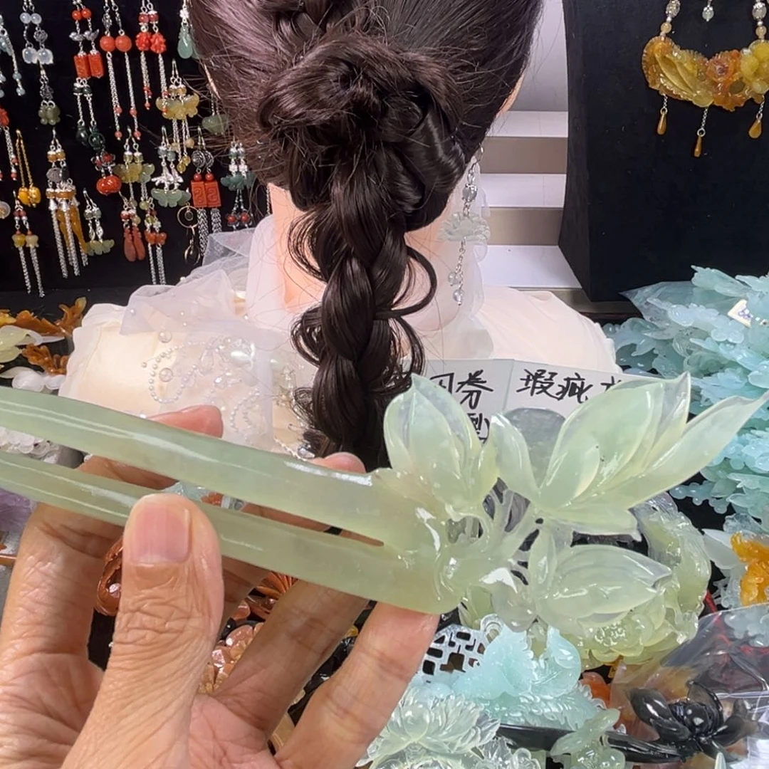 未镶嵌岫玉发饰瑕疵