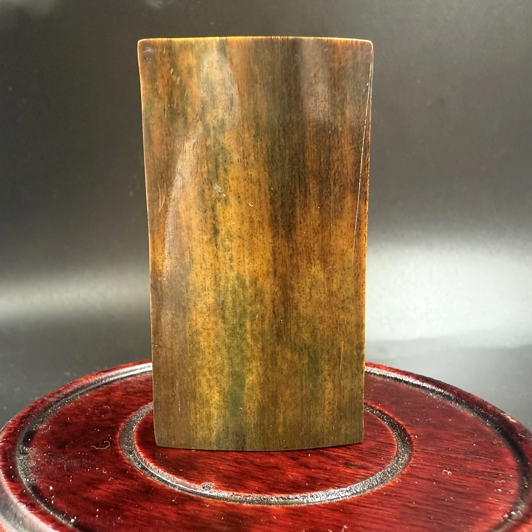 天然猛犸牙原皮素牌吊坠尺寸约61x33x11mm38.3克