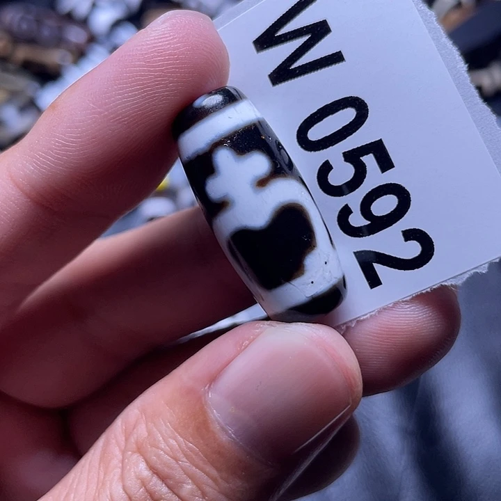 玛瑙/玉髓颈饰未镶嵌微瑕