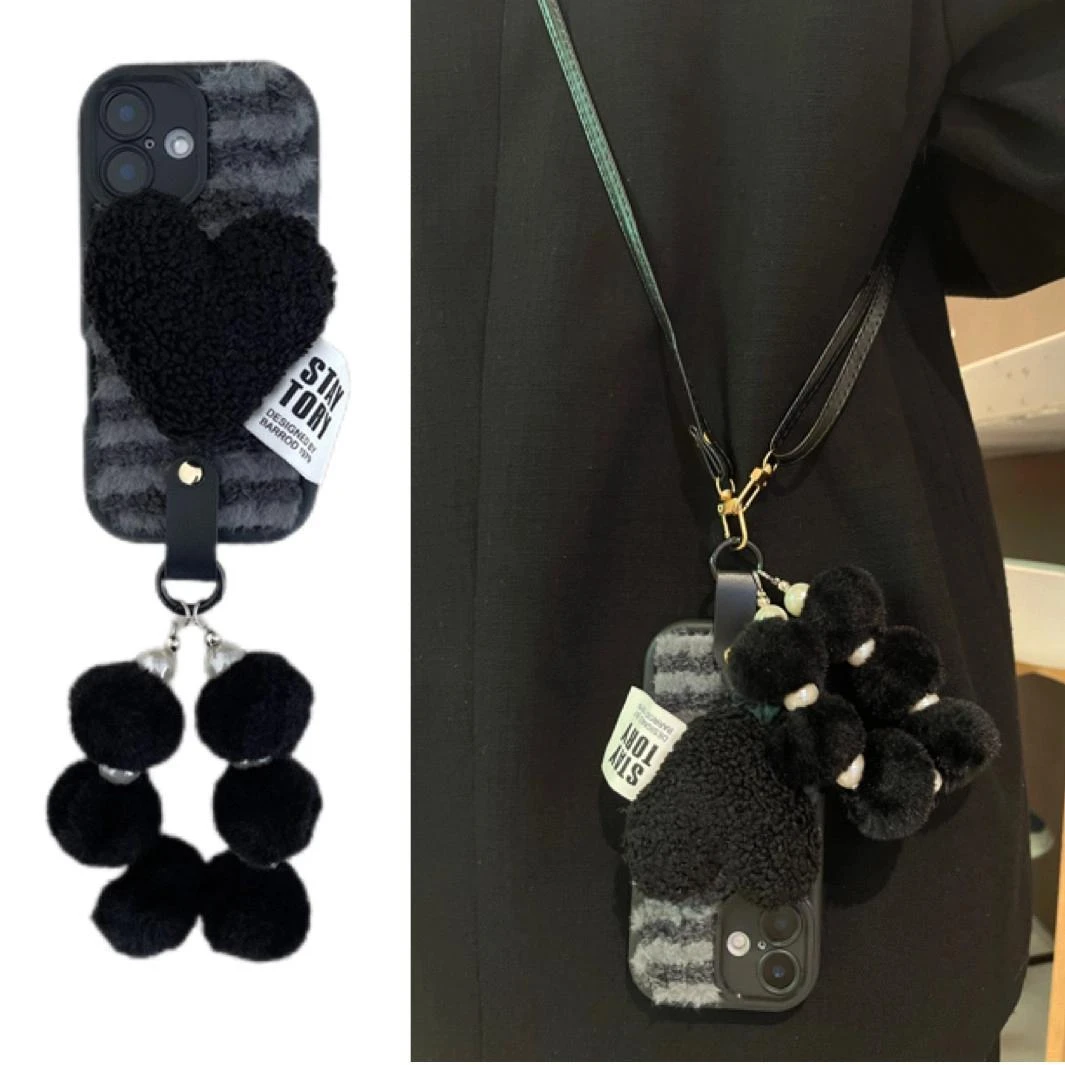 秋冬绒布立爱心毛绒手腕圈14苹果16手机壳13iPhone15斜跨12软11