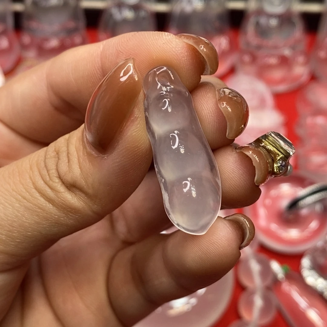 石英质玉未镶嵌吊坠