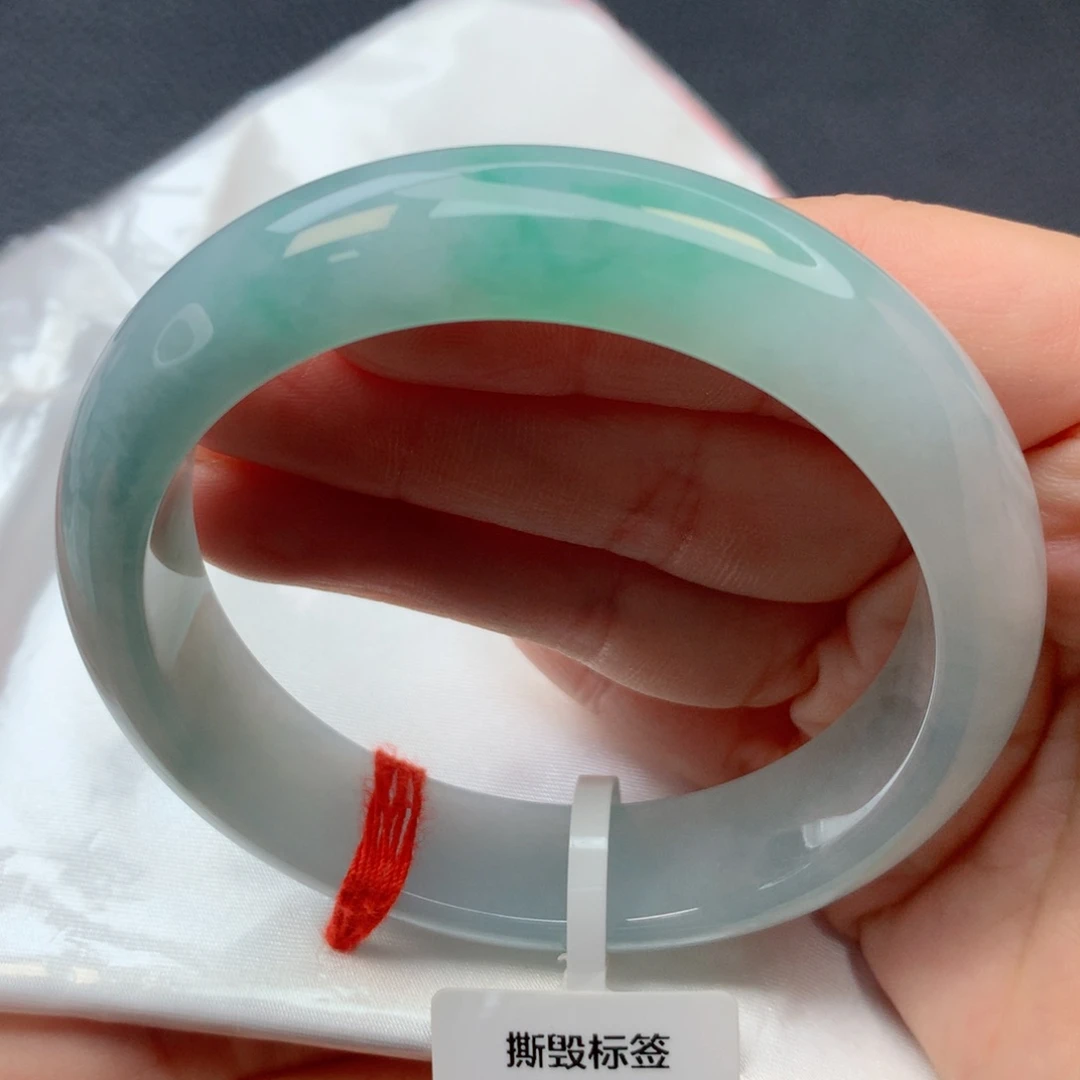 未镶嵌手镯翡翠56-57胶润飘花