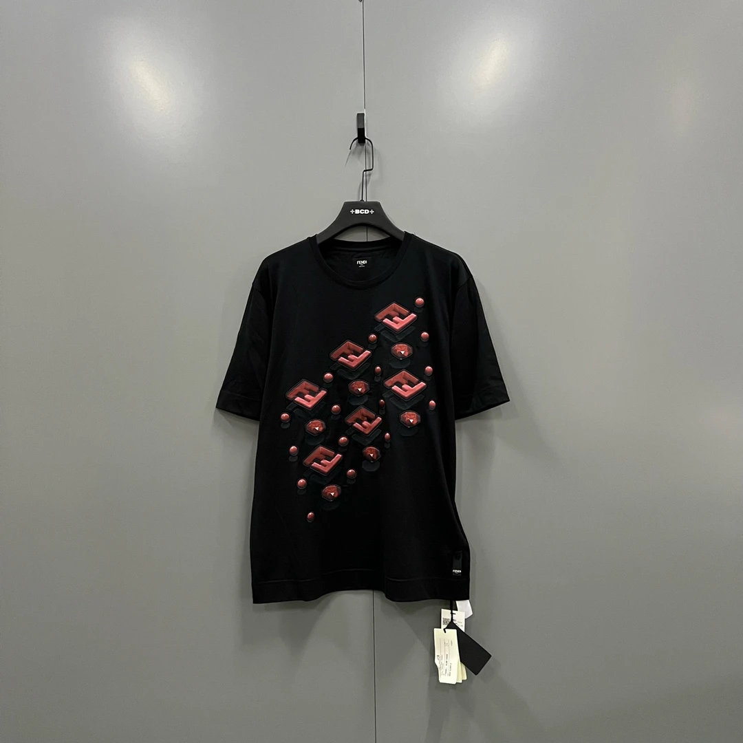 99新 FENDI/芬迪 c807 002243 芬迪 钻石字母短袖 L码