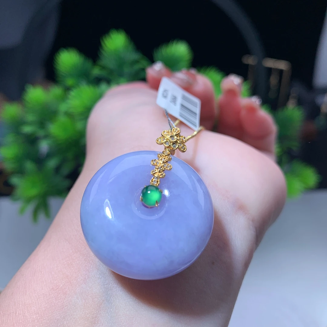 天然缅甸翡翠18k镶嵌平安扣吊坠尺寸（35.3x28.3x13.1）